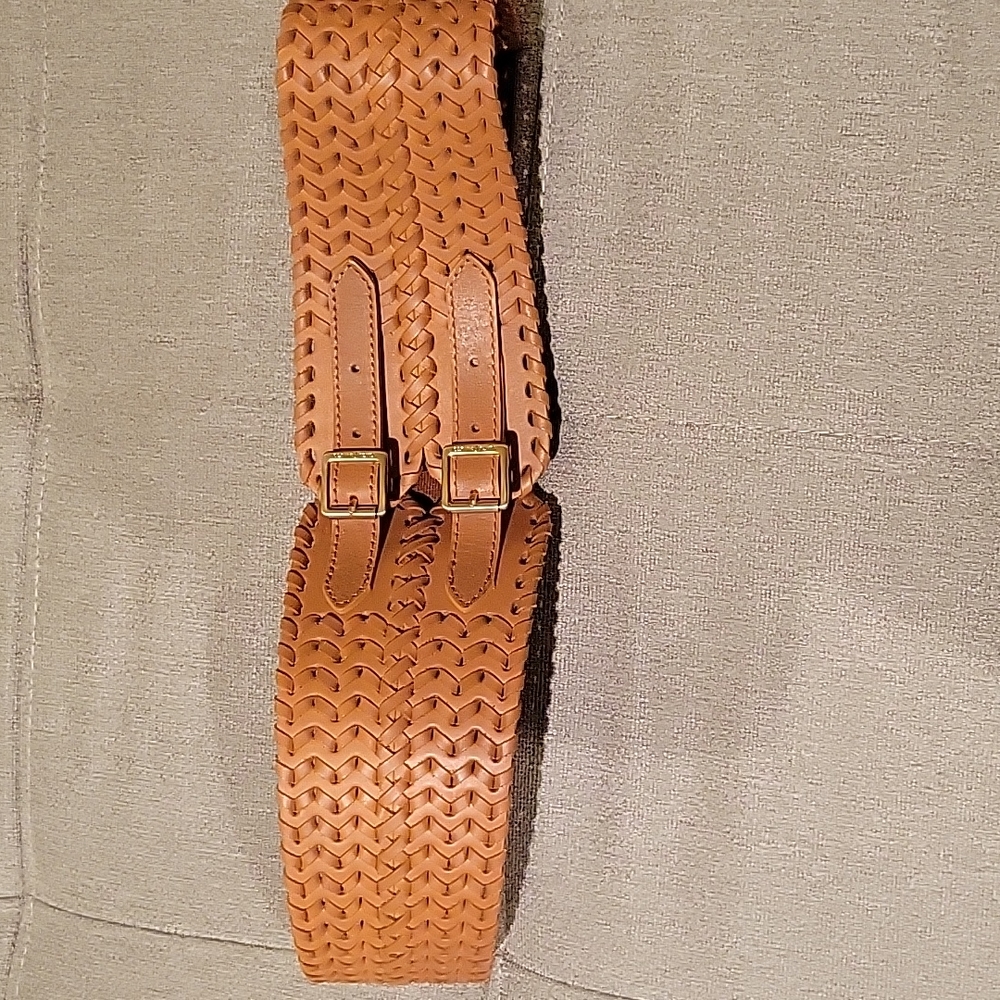 Belt with elastic back. M/L leather tan